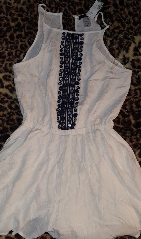 Short romper nwt new womans medium - Picture 5 of 5